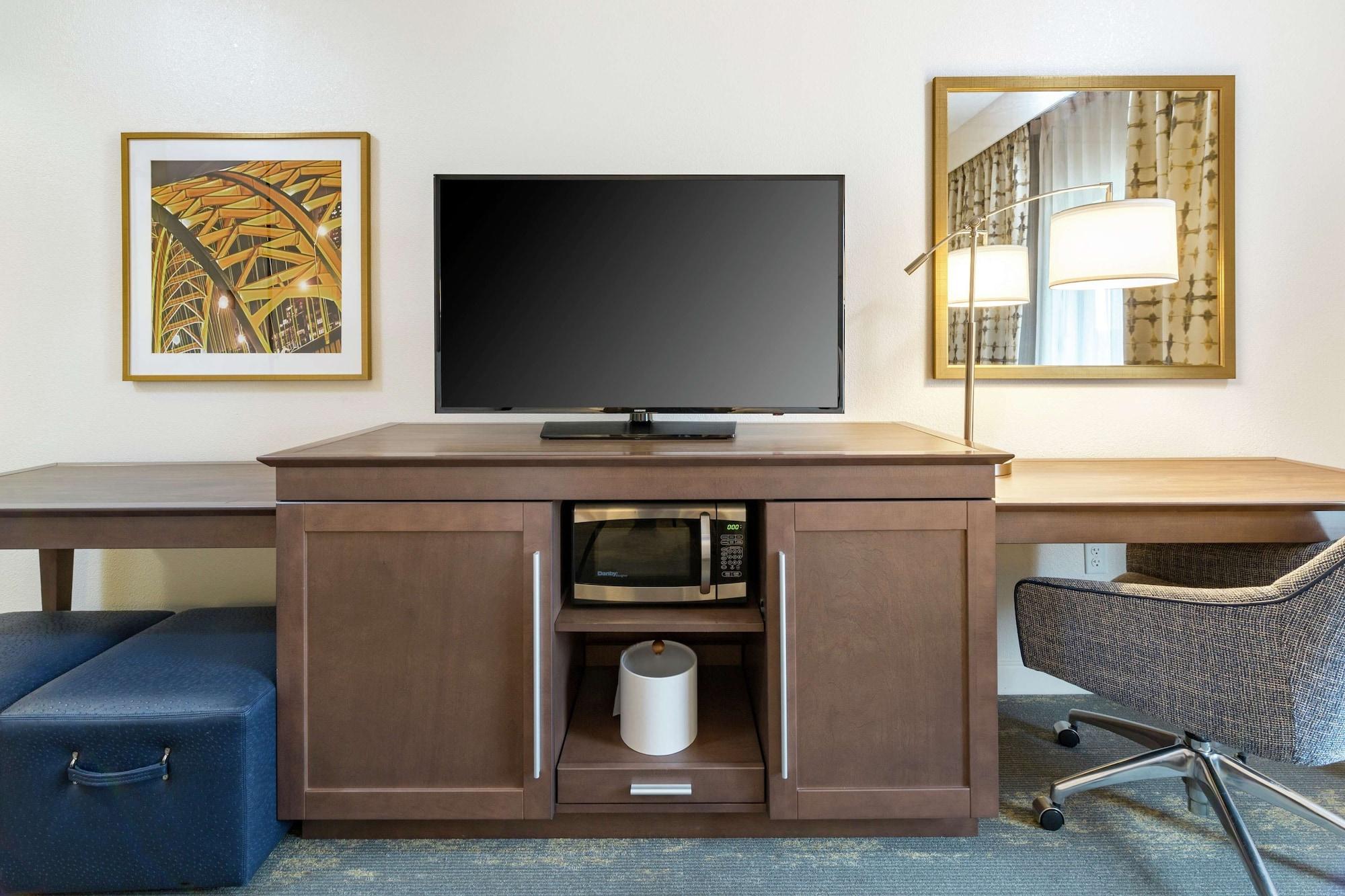 Hampton Inn & Suites Newport/Cincinnati, Ky Экстерьер фото