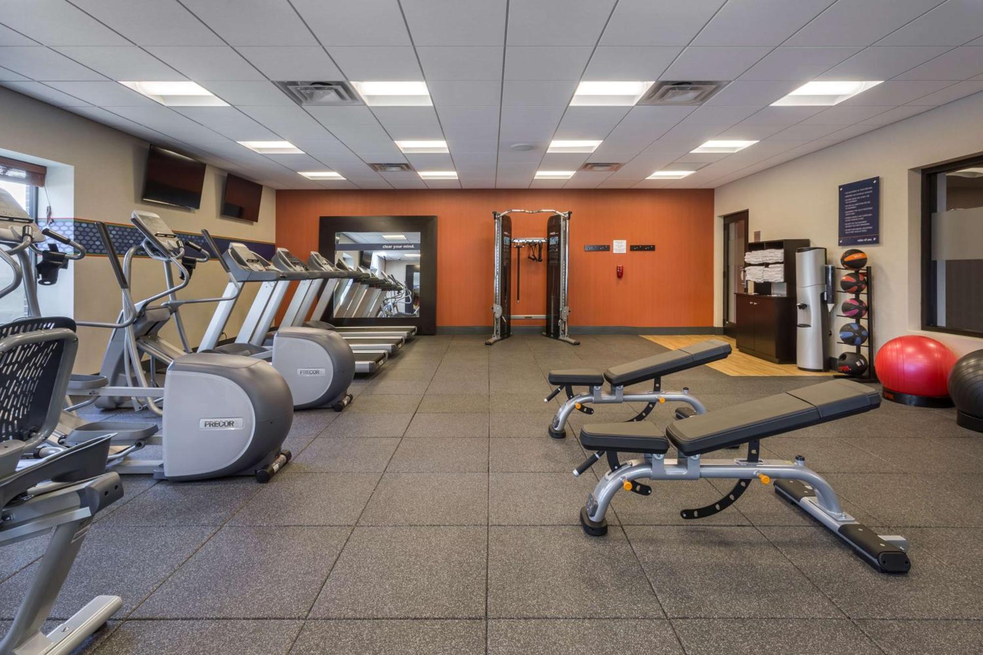 Hampton Inn & Suites Newport/Cincinnati, Ky Экстерьер фото